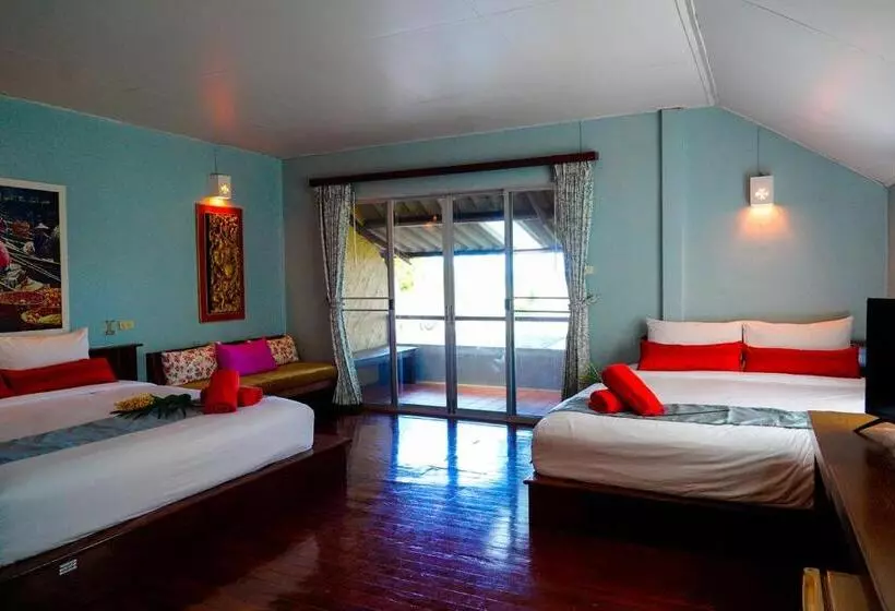 Perhesviitti, Villa Cha Cha Chaolao Beach Resort
