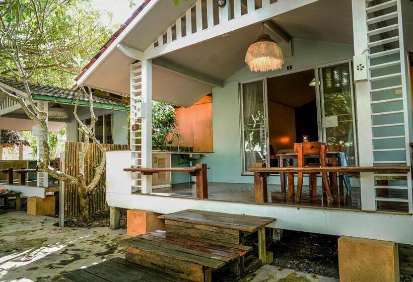 בקתה דלוקס, Villa Cha Cha Chaolao Beach Resort