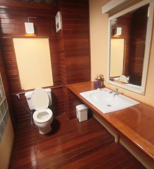 بانگلوی لوکس, Villa Cha Cha Chaolao Beach Resort