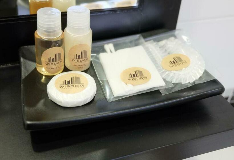 اتاق سوپریور با تخت بزرگ, Wisdom Residence