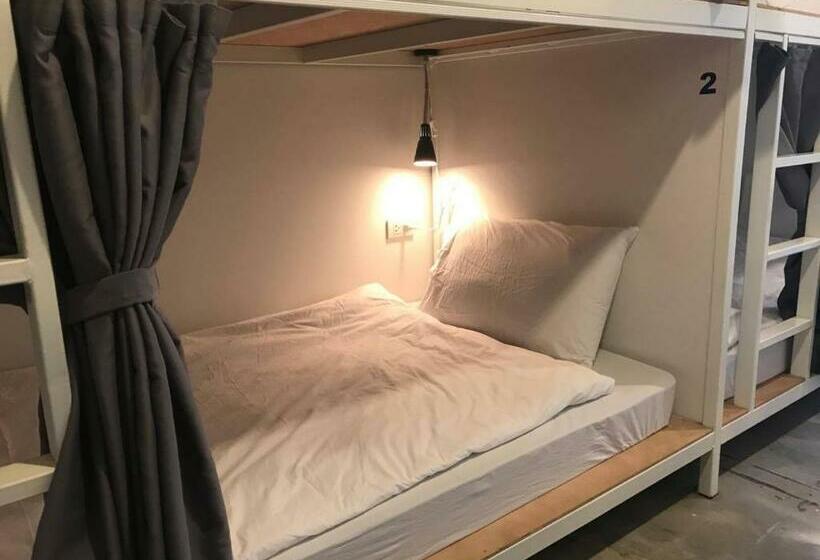 공동 객실, Hub Of Joys Hostel