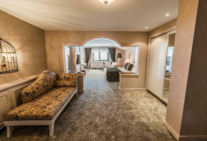 Люкс Кровать Кинг, Karinna Hotel Convention Center & Spa   Full Board Plus