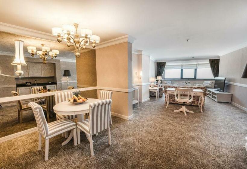 Люкс Кровать Кинг, Karinna Hotel Convention Center & Spa   Full Board Plus