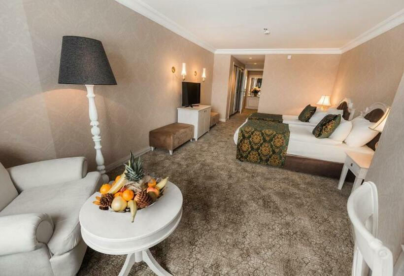 Люкс Кровать Кинг, Karinna Hotel Convention Center & Spa   Full Board Plus