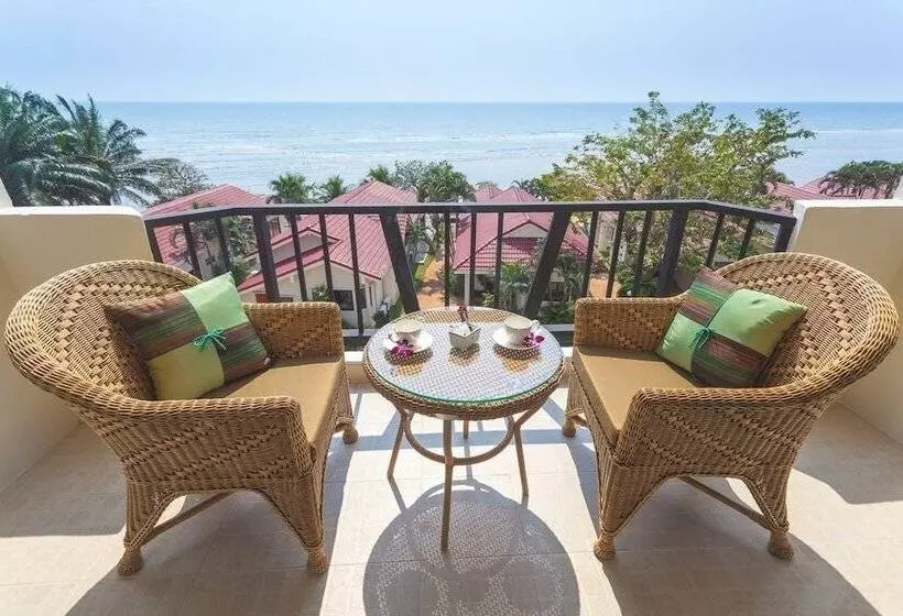 Deluxe-huone Merinäkymä, New Travel Beach Hotel & Resort