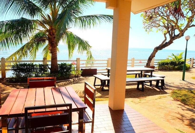 ویلای 3 خوابه, New Travel Beach Hotel & Resort
