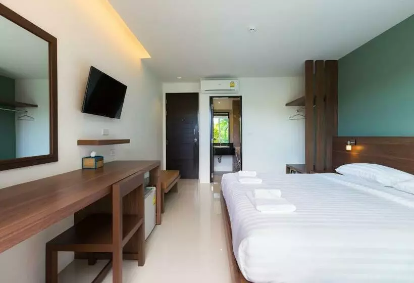 プールの見えるデラックスルーム, Parida Resort