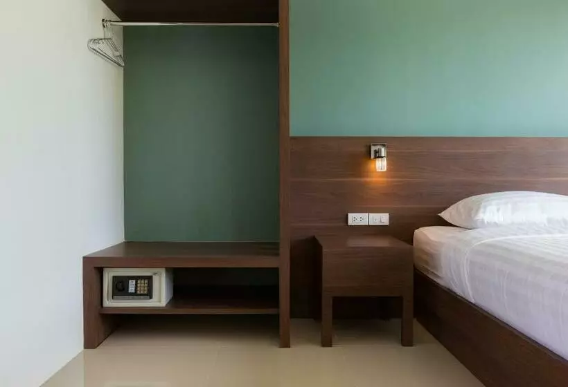 プールの見えるデラックスルーム, Parida Resort