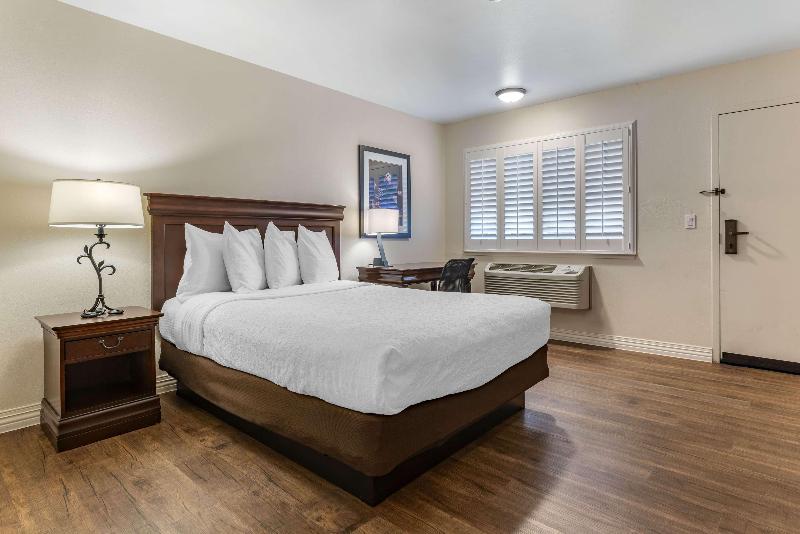 חדר דלוקס נוף בריכה, Parida Resort