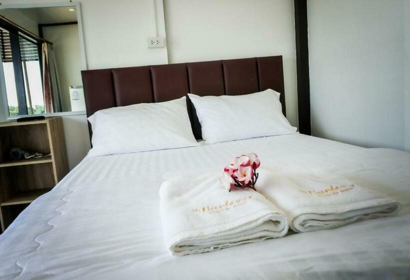 Номер Стандарт, Neenlawat Riverside