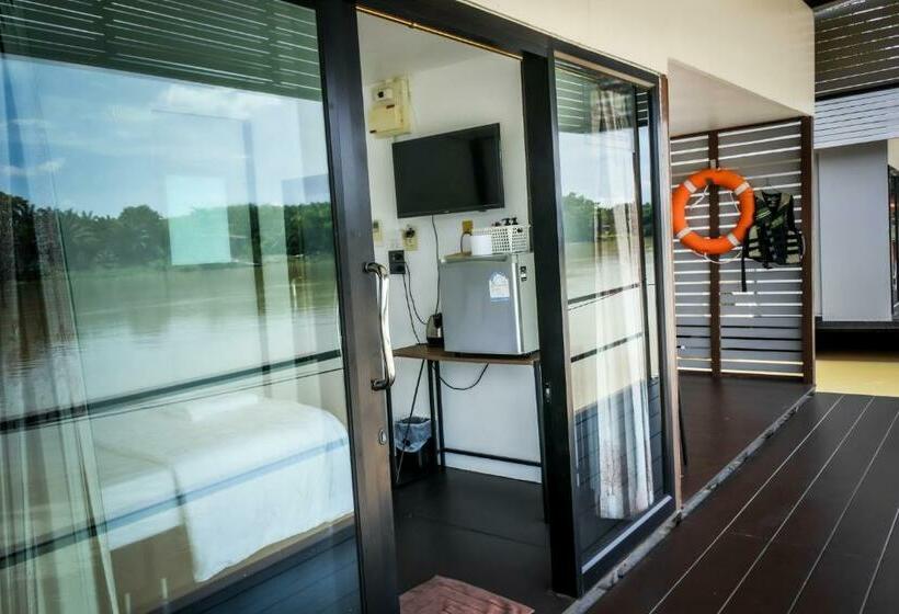 Номер Стандарт, Neenlawat Riverside