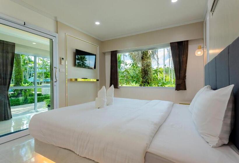 Номер Стандарт Вид на Сад, Neenlawat Riverside