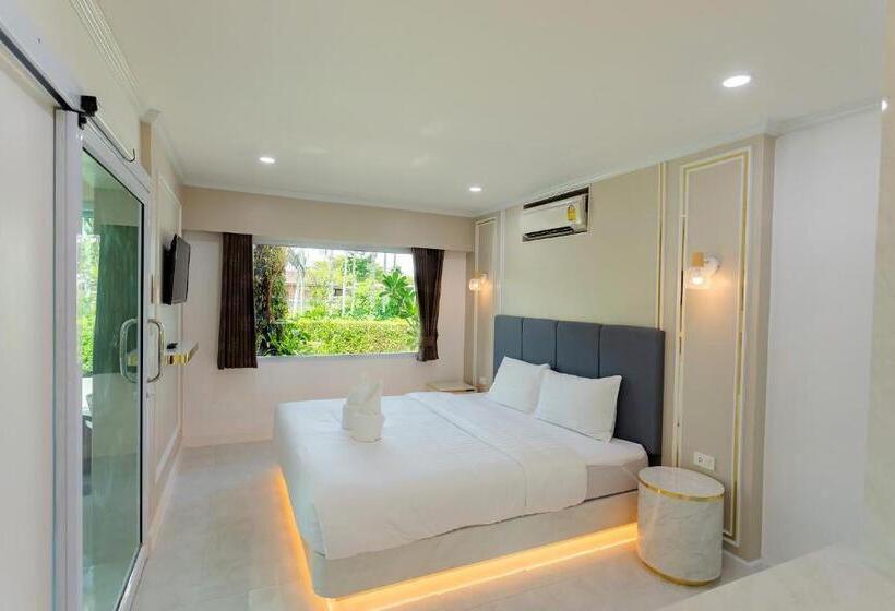 Номер Стандарт Вид на Сад, Neenlawat Riverside