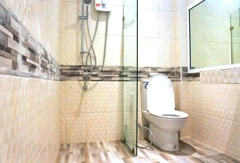 Люкс Вид на Сад, Neenlawat Riverside