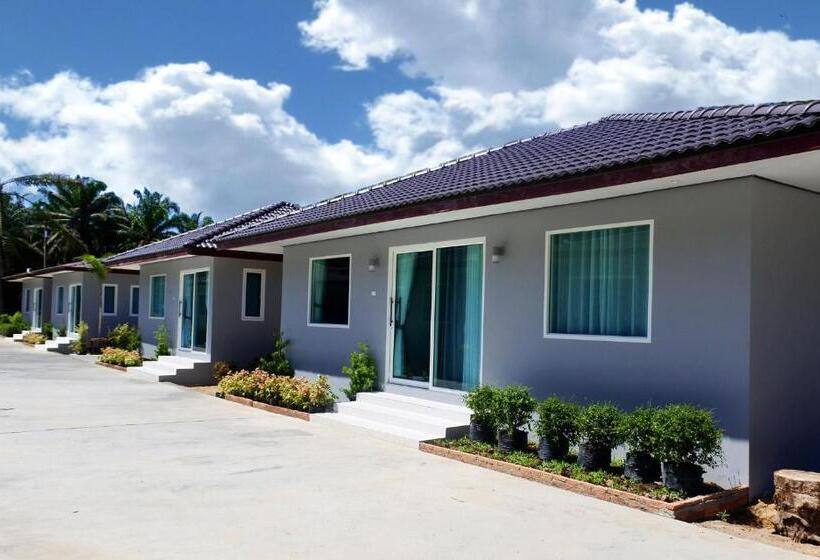 Family Suite, Neenlawat Riverside