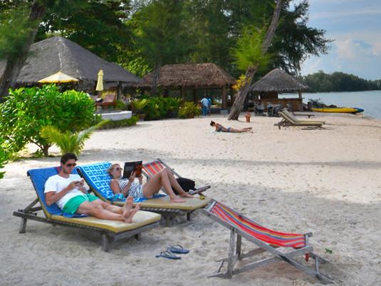 חדר דלוקס נוף לים, Thiwson Beach Resort   Sha Extra Plus