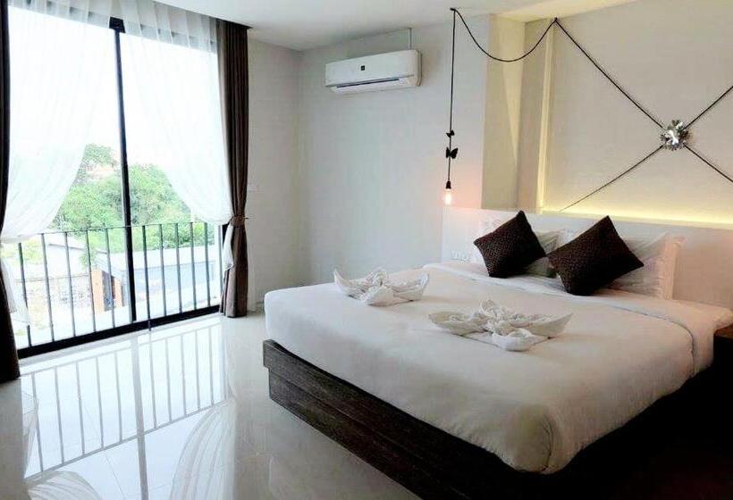 带按摩浴盆的套房, Chuan Chom The High Resort Saraburi   Sha Plus