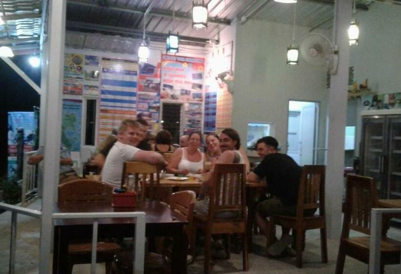 חדר סטנדרט, Lanta Triple Novel