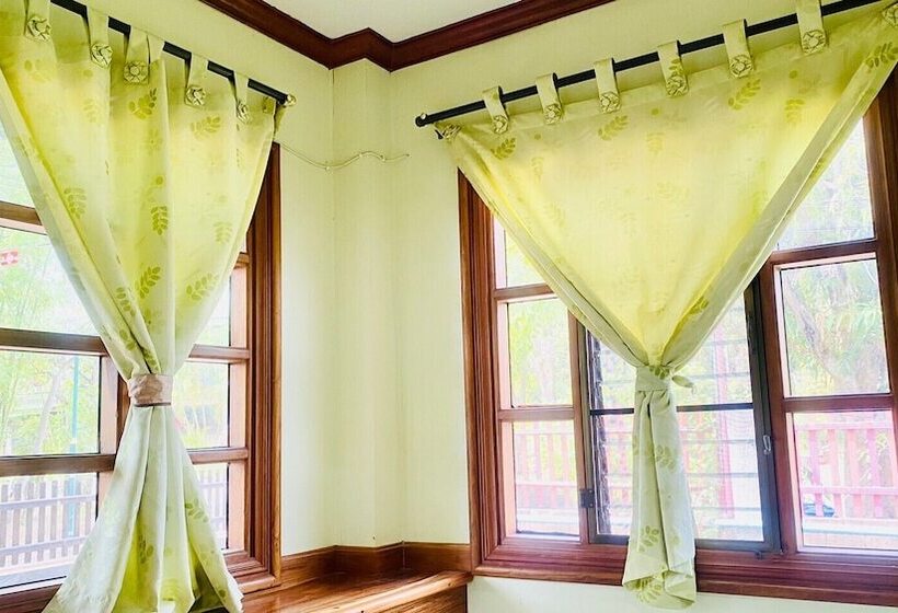 Номер Superior, Phuphan Park