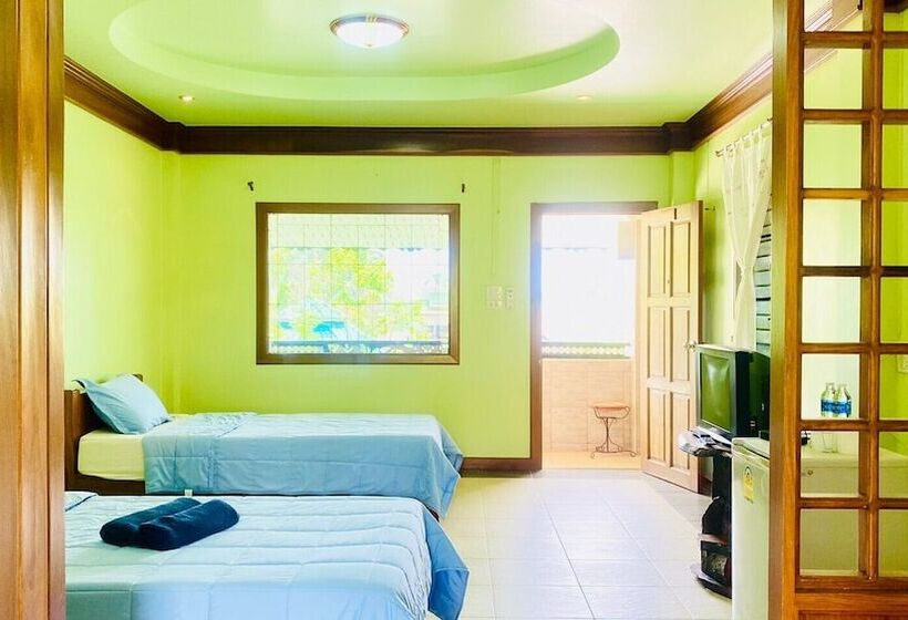 Номер Deluxe, Phuphan Park