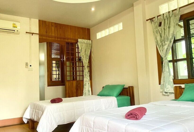 Номер Стандарт, Phuphan Park