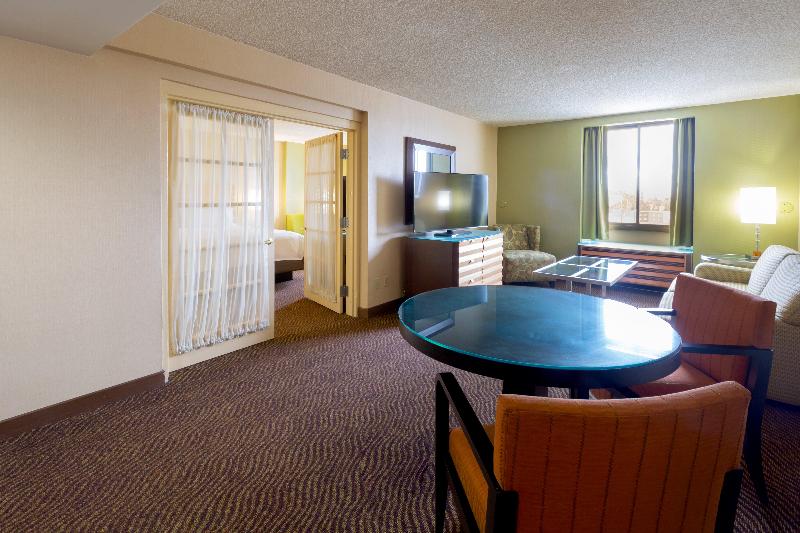 Номер Deluxe, Phuphan Park