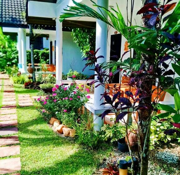 带花园景观的标准洋房, Privacy Resort   Koh Chang