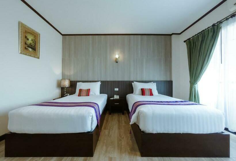 Номер Superior, Royal Nakhara Hotel And Convention Centre