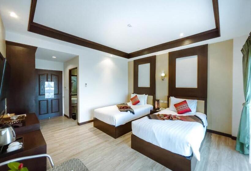 Номер Deluxe, Royal Nakhara Hotel And Convention Centre