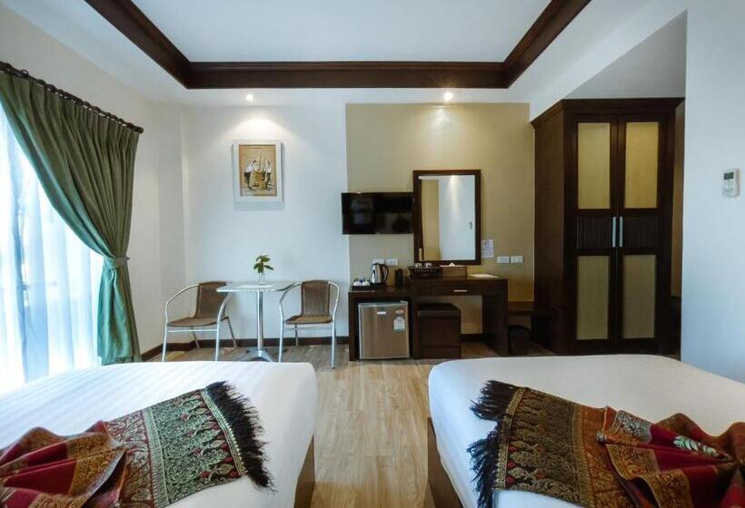 Номер Deluxe, Royal Nakhara Hotel And Convention Centre