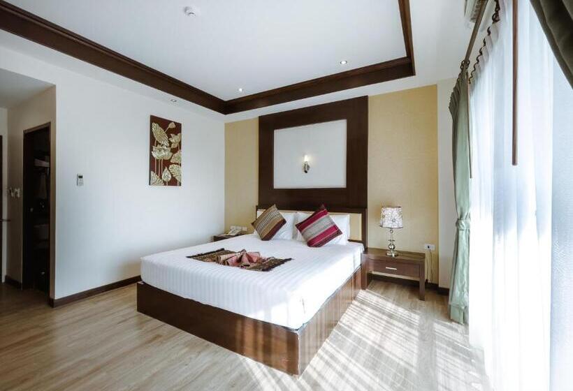 Номер Deluxe, Royal Nakhara Hotel And Convention Centre