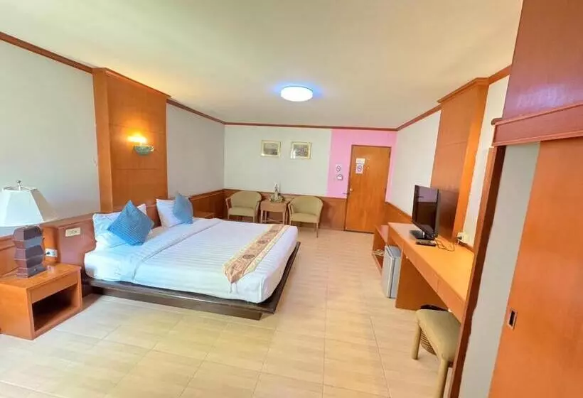 اتاق استاندارد با تخت بزرگ, โรงแรมสยามบูทีค บุรีรัมย์