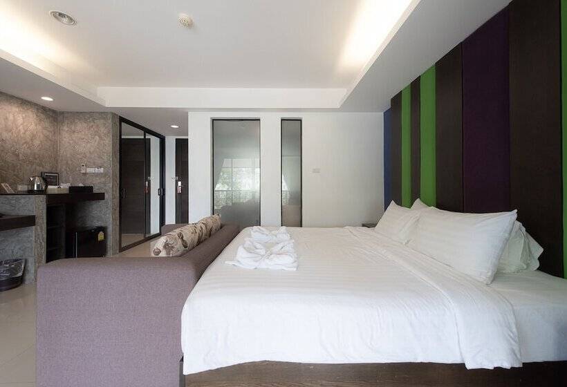 디럭스 룸, The Proud Exclusive Hotel Sha Plus