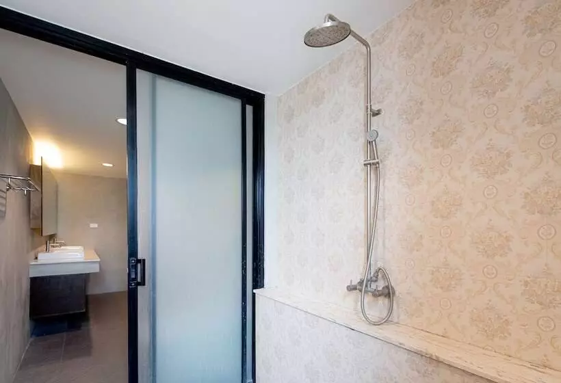 سوییت, The Proud Exclusive Hotel Sha Plus