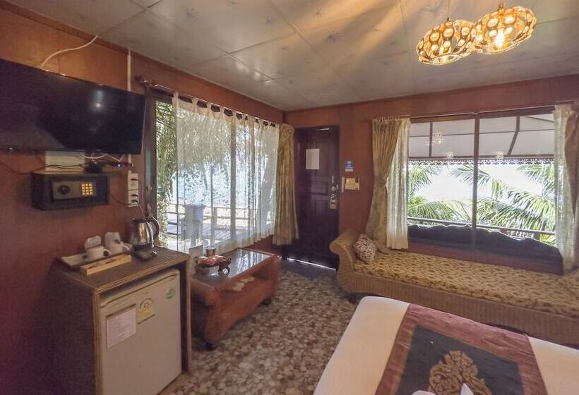 بنجلو قياسى مطل على البحر, Tongta Phaview Resort