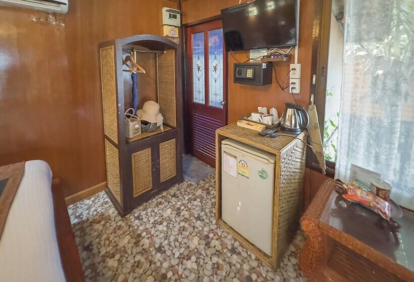 بنجلو قياسى مطل على البحر, Tongta Phaview Resort