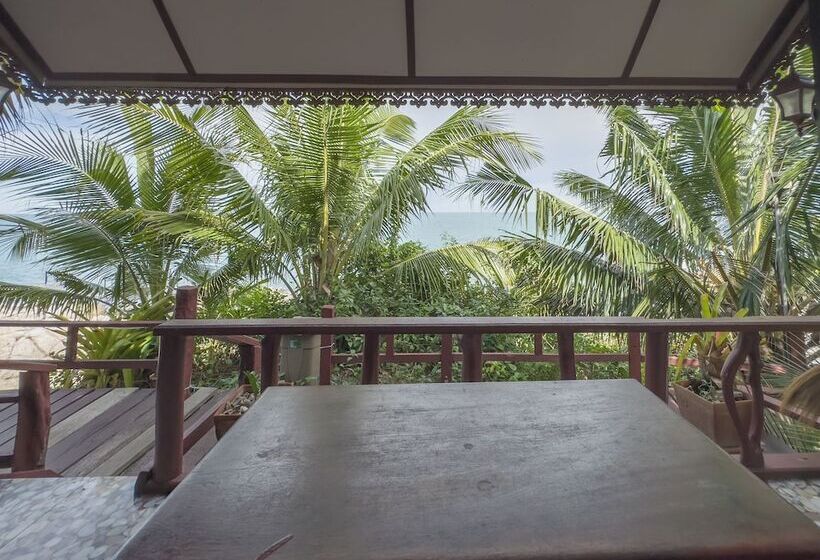 بنجلو قياسى مطل على البحر, Tongta Phaview Resort