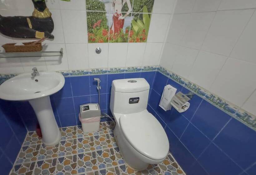 بنجلو قياسى مطل على البحر, Tongta Phaview Resort