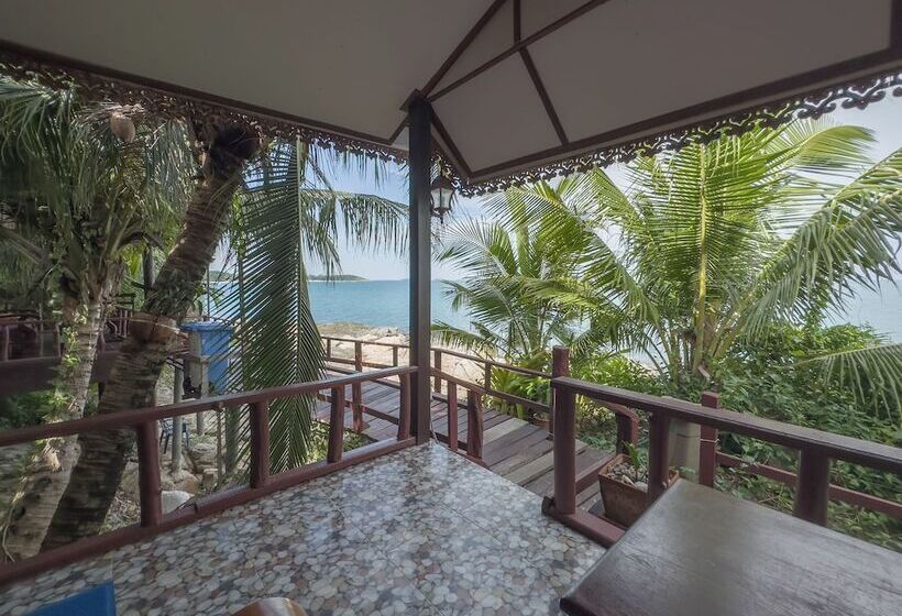 بنجلو قياسى مطل على البحر, Tongta Phaview Resort