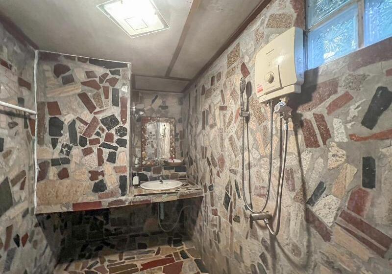 Семейный Номер, Tongta Phaview Resort