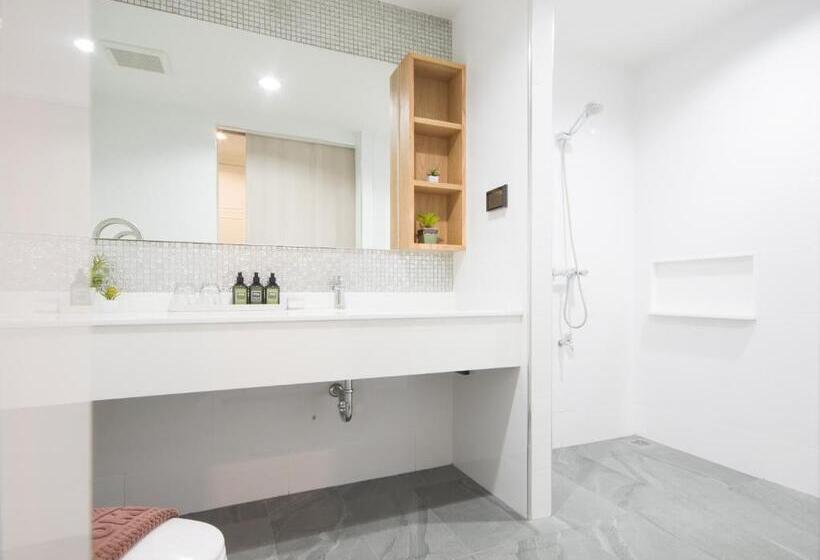 수피리어 스튜디오, Jasmine Resort Sriracha