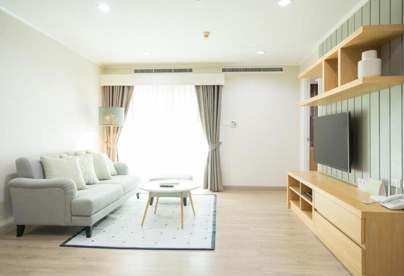 스위트, Jasmine Resort Sriracha