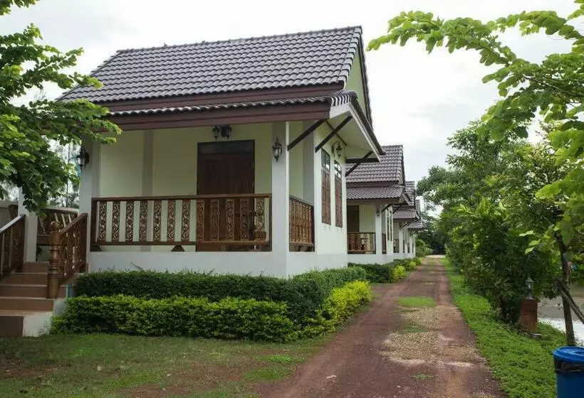キングサイズベッドのデラックスルーム, Suan Luang Garden View