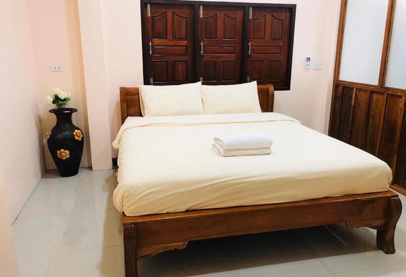 家庭间, Suan Luang Garden View