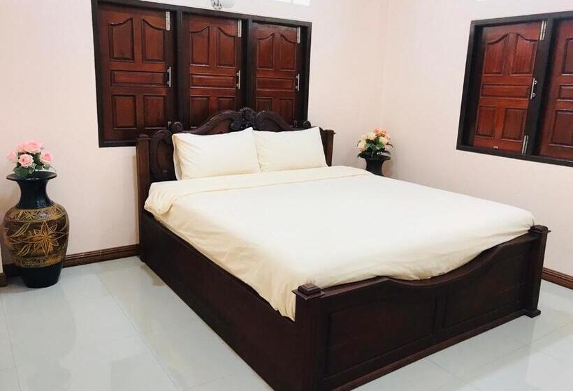 家庭间, Suan Luang Garden View