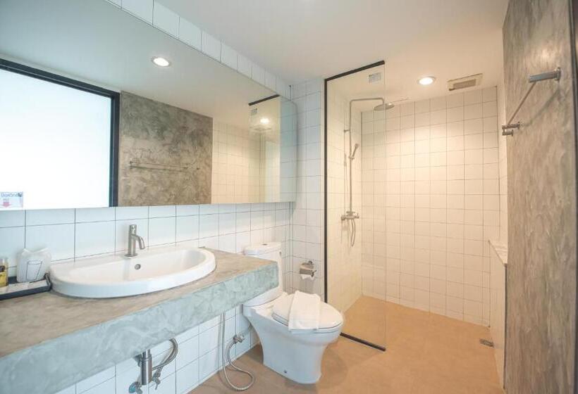 디럭스 룸, The Proud Exclusive Hotel Sha Plus