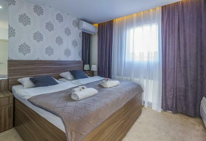 اتاق لوکس, Plaza La   Night And Spa