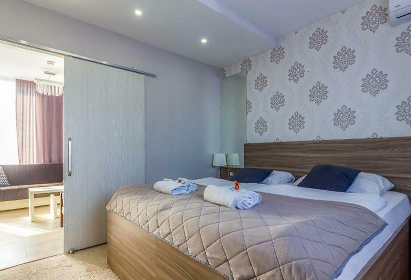 اتاق لوکس, Plaza La   Night And Spa