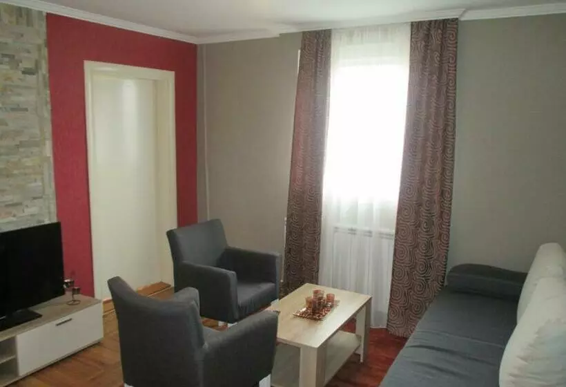 آپارتمان 2 خوابه, Vila Boska Palic