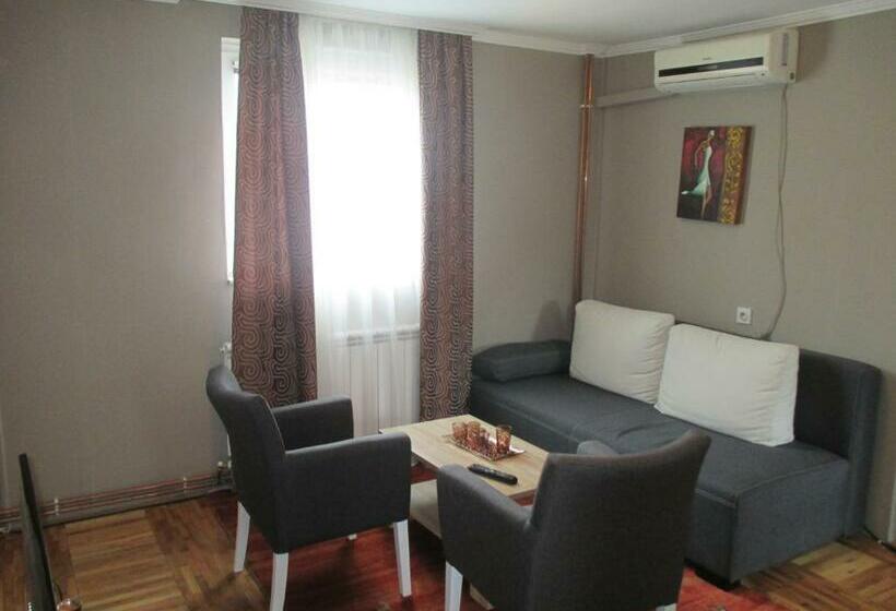 آپارتمان 2 خوابه, Vila Boska Palic